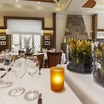 维克多雨果餐厅酒店 酒店 3*